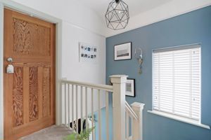 Furniss Avenue Dore
